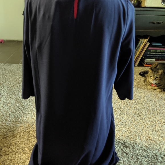 Scallop shift dress - Picture 8 of 8